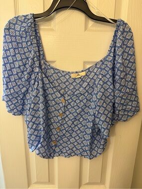 Rip Curl Blue and White Printed Puff-Sleeve Button Top